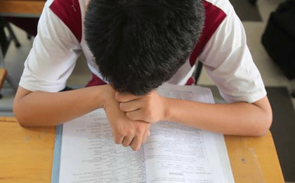 lam gi khi con luoi hoc